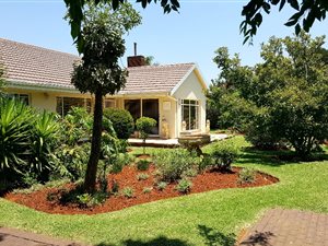 5 Bed House in Hughes