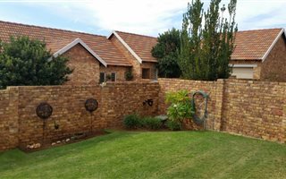 2 Bedroom Apartment in Brooklands