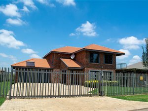 4 Bed House in Baillie Park