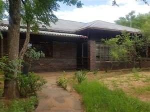 4.3 ha Farm in Parys