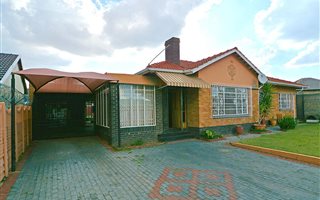 3 Bedroom House in Florida Lake