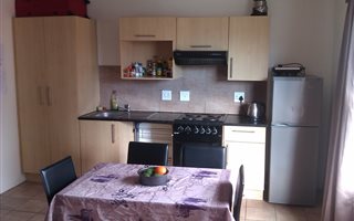 Bachelor apartment in Zonnebloem
