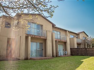 3 Bed Apartment in Meerensee