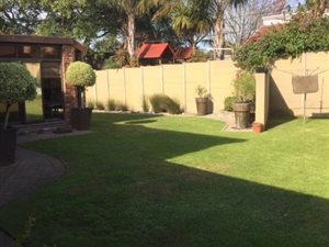 5 Bed House in Loerie Park