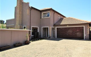 3 Bedroom Cluster in Bonaero Park