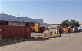 7077 m² Industrial space in Commercia