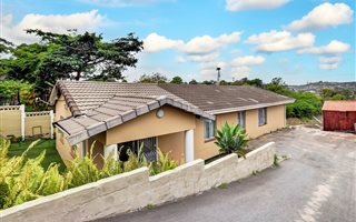 3 Bedroom House in Moseley