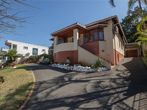 5 Bed House in Park Hill