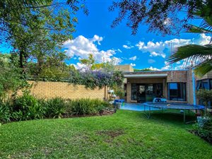 3 Bed House in Halfway Gardens