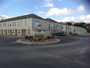 2 Bed Townhouse in De Zoete Inval