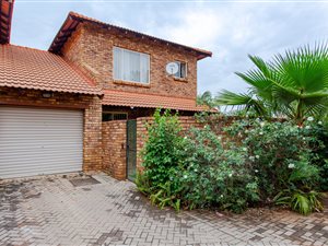 3 Bed Duplex in Clarina