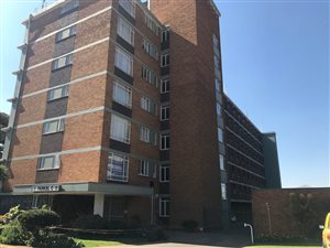 2 Bed Apartment in Elarduspark