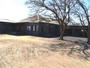 8.6 ha Farm in Potchefstroom Central