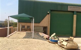 250 m² Industrial space in Kya Sands