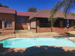3 Bed House in Roodekrans