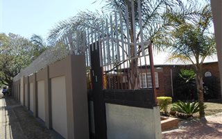 3 Bedroom House in Kenilworth