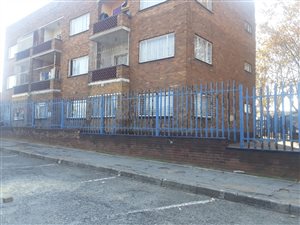 2 Bed Flat in Germiston South
