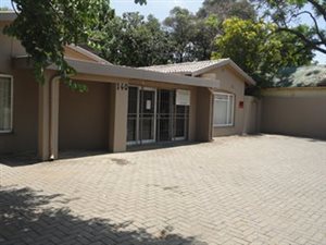 340 m² Office Space in Bo Dorp