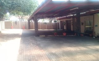 3 Bedroom House in Safari Gardens