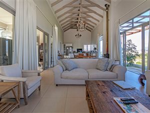 4 Bed House in Schonenberg Estate