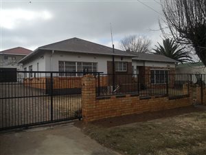 3 Bed House in Edendale