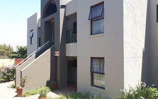 3 Bedroom Townhouse in Marais Steyn Park
