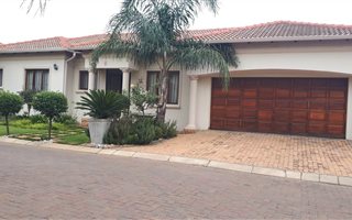 3 Bedroom Cluster in Bartlett