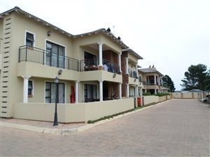 3 Bed Townhouse in Rynfield