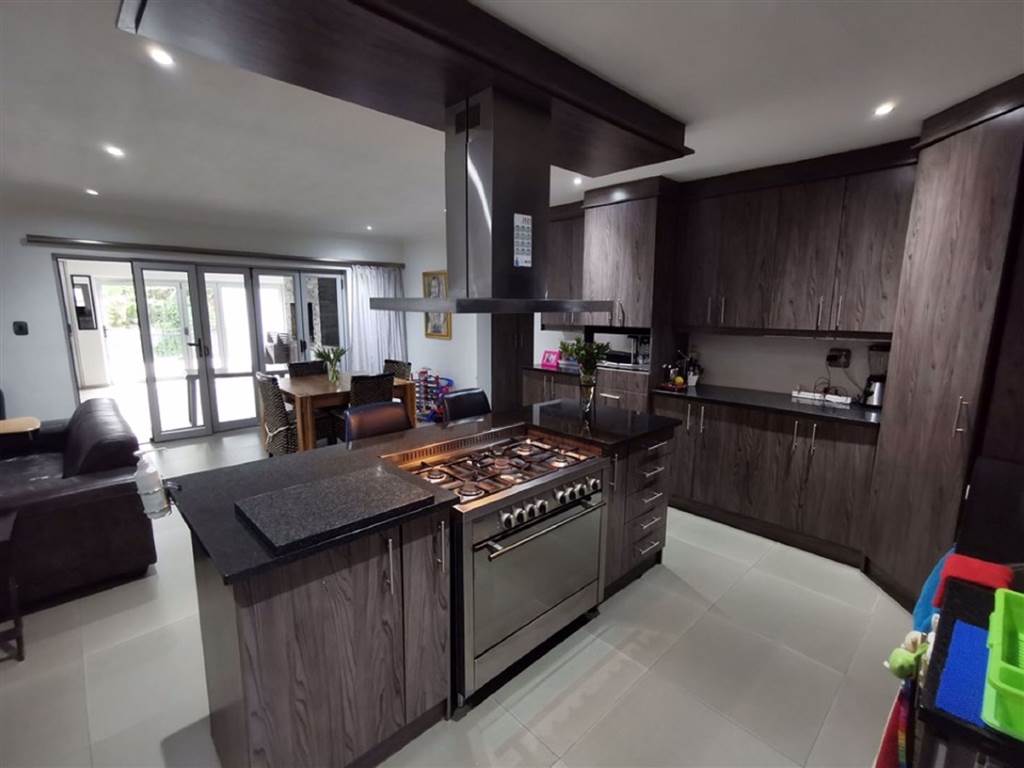 5 Bed House in De Oude Spruit R 3590000 For sale Western Cape