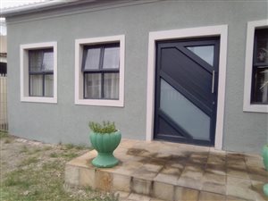 4 Bedroom House in Rondebosch East