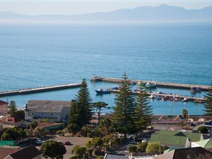 640 m² Land available in Kalk Bay