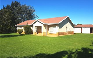 2 Bedroom House in Hillside AH
