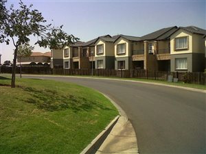 2 Bed Apartment in Reyno Ridge