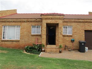 2 Bed Townhouse in Silverfields