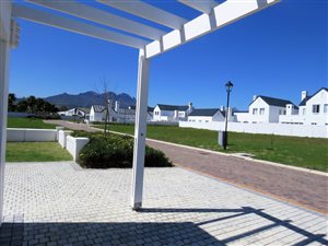 3 Bed Townhouse in Stellenbosch Agricultural