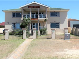 9 Bed House in Hartenbos Heuwels