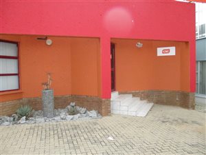 77 m² Office Space in Bendor