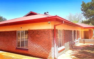 3 Bedroom House in Dibeng