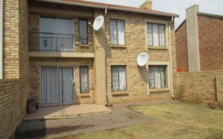 2 Bedroom Townhouse in Eco Park