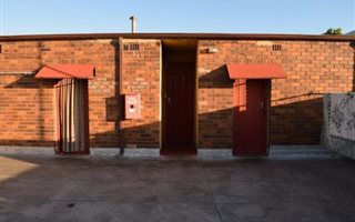 1 Bedroom Flat in Troyeville
