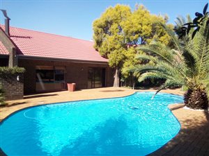 3 Bed House in Three Rivers East