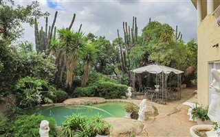 5 Bedroom House in Bassonia