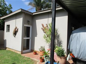 1 Bed Garden Cottage in Kilner Park