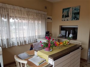 4 Bed House in Sparks Estate