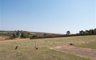 1.2 ha Land available in White River AH