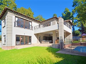 3 Bed House in Thornhill Estate
