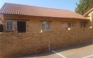 3 Bedroom Townhouse in Safari Gardens