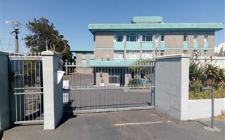 3000 m² Commercial space in Parow Valley