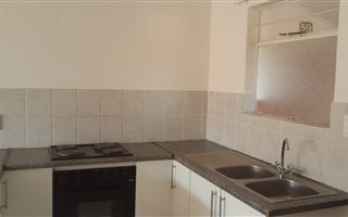 2 Bedroom Apartment in Karen Park