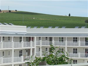 2 Bed Apartment in Nuutgevonden